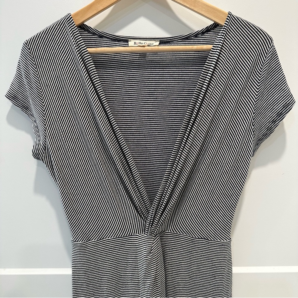 Rolla Coaster Causal Wrap Style Twist Front V-Nec… - image 4